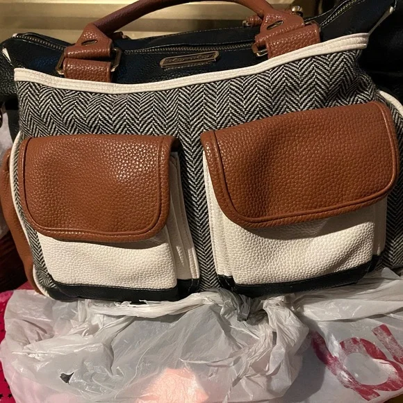 Itzy Ritzy Triple threat diaper bag
